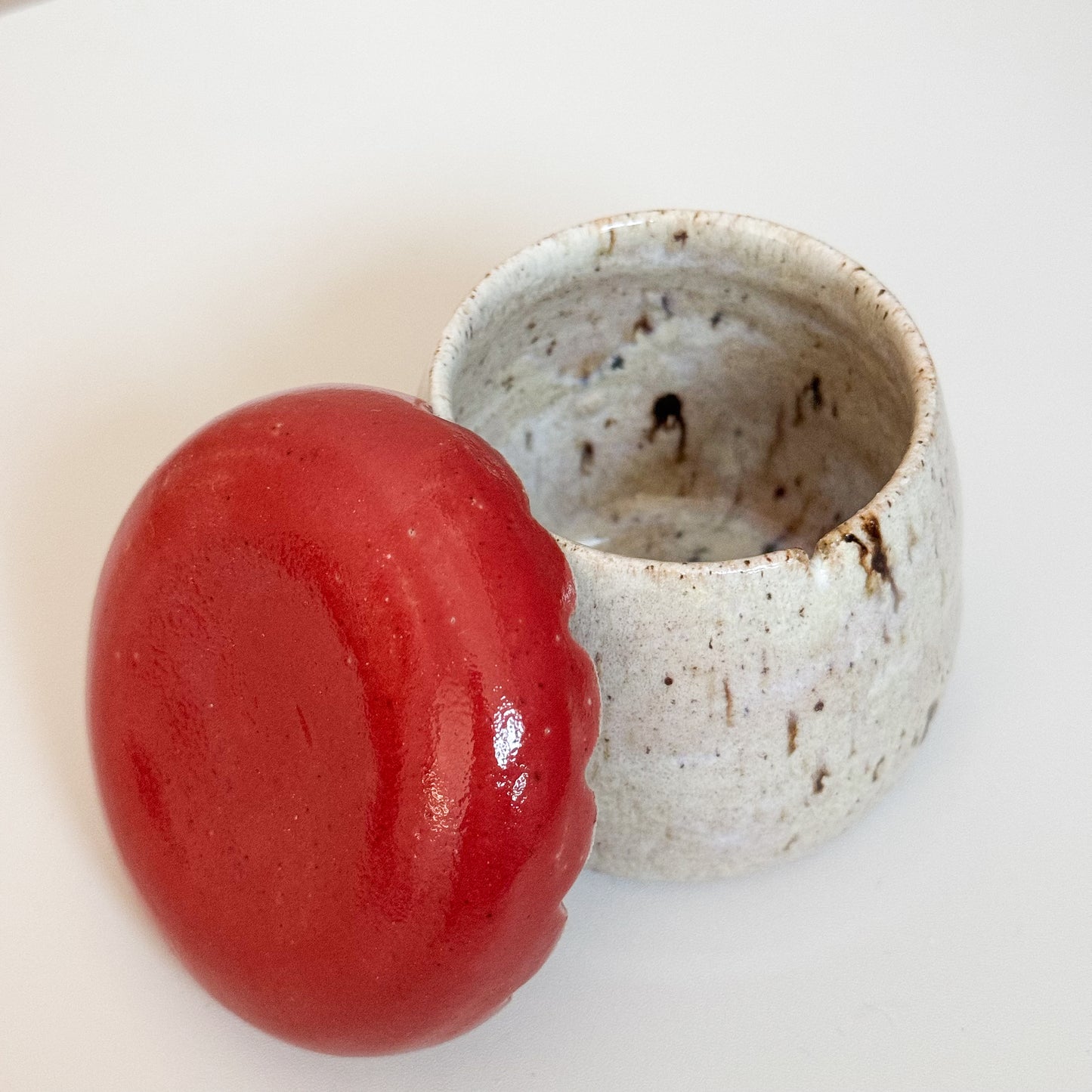 Lidded Tea Cup in Mushroom