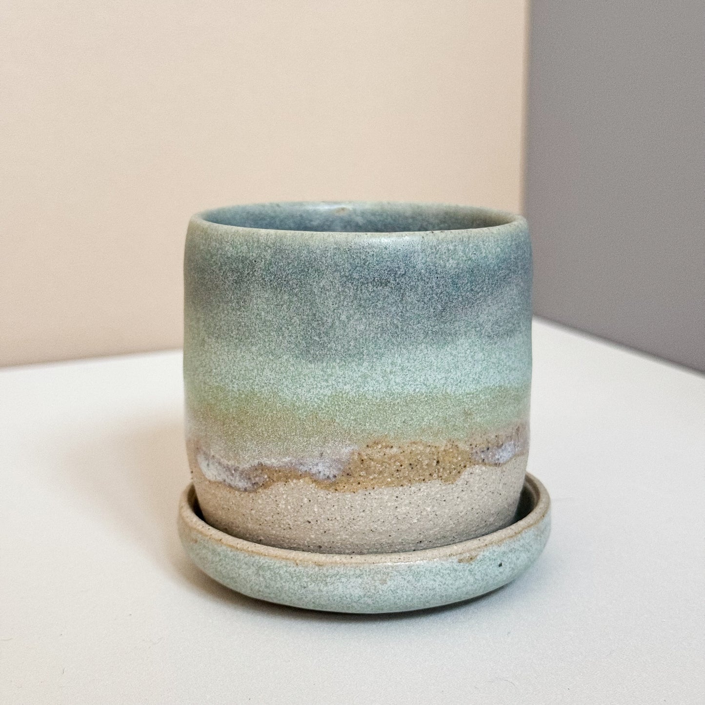 Lidded Flat White Coffee Cup in Speckled Green