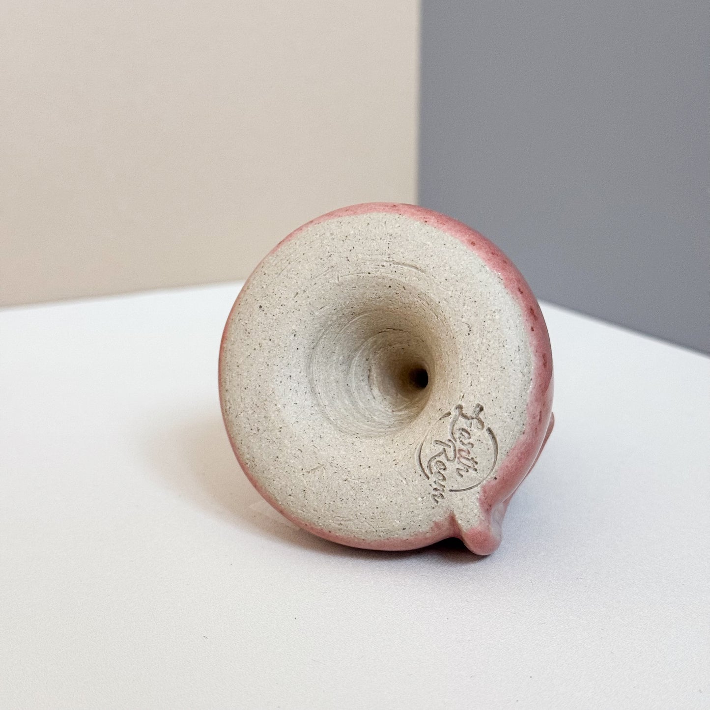 Glossy Pink Cat Salt Shaker